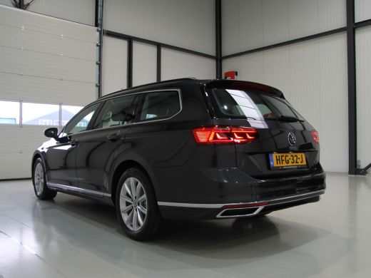Volkswagen Passat Variant 1.4 TSI PHEV GTE 218pk | Matrix LED | Camera ActivLease financial lease