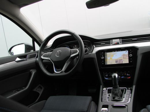 Volkswagen Passat Variant 1.4 TSI PHEV GTE 218pk | Matrix LED | Camera ActivLease financial lease