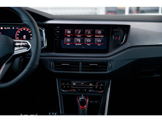 Volkswagen Polo Volkswagen 2.0 GTI DSG-7 207PK | PANORAMADAK | ALARM | CAMERA | ARTVELOURS | BEATS AUDIO ActivLease financial lease