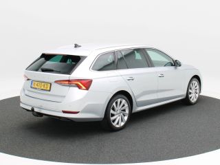 Skoda Octavia Combi 1.0 TSi 110 Pk Business Edition Plus | Full LED | Trekhaak | 18 Inch | Privacy Glass | Navi...