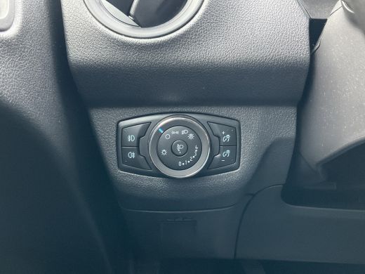 Ford Transit Courier 1.0 Nav Carplay Camera Stoelverw Trekh Limited EcoBoost S&S ActivLease financial lease