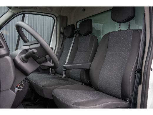 Opel Movano **2.3 Turbo | Bakwagen met Laadklep | 146 PK | A/C | Cruise | Navigatie | MF Stuur** ActivLease financial lease