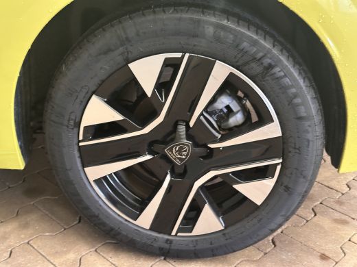 Peugeot 208 1.2 PureTech 100 Allure | Achteruitrijcamera | Apple Carplay/Android Auto | Cruise control adaptief ActivLease financial lease