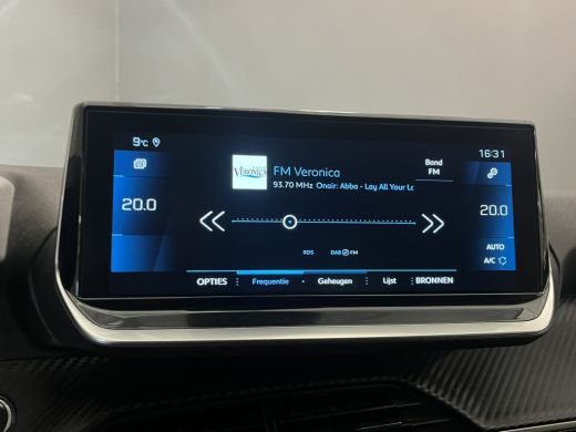 Peugeot 208 1.2 PureTech Allure Pack Peugeot 208 1.2 PureTech Handmatig 208 | Airco | Apple Carplay/Android A... ActivLease financial lease