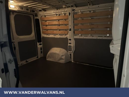Peugeot Boxer 2.2 BlueHDi 120pk L1H1 Euro6 Airco | Camera | Navigatie | Trekhaak | Cruisecontrol Parkeersensore... ActivLease financial lease
