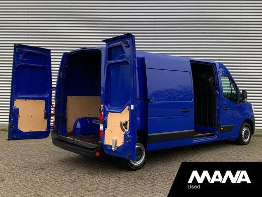 Renault Master T35 2.3 dCi 135 L3H2 Comfort Cruise Airco Bijrijdersbank NAVI Bluetooth Sensoren Airbag LED ActivLease financial lease