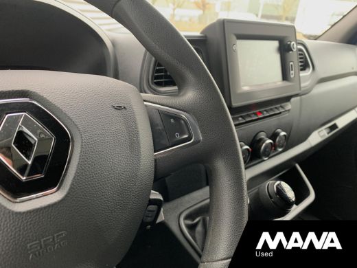 Renault Master T35 2.3 dCi 135 L3H2 Comfort Cruise Airco Camera Blindehoek Detectie Bijrijdersbank NAVI Bluetoot... ActivLease financial lease