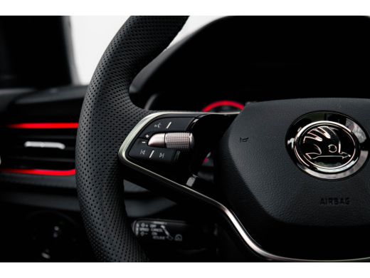 Skoda Scala ŠKODA Monte Carlo | Achteruitrijcamera | Adaptive Cruise Control | Chromen raamlijsten ActivLease financial lease
