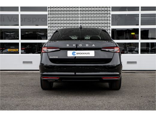 Skoda Superb ŠKODA First Edition | Achteruitrijcamera | Climatronic, elektronische airconditioning met 3 klima... ActivLease financial lease