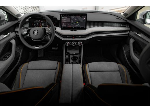 Skoda Superb ŠKODA First Edition | Achteruitrijcamera | Climatronic, elektronische airconditioning met 3 klima... ActivLease financial lease