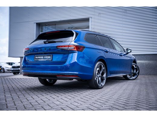 Skoda Superb Combi Sportline Business | Achteruitrijcamera | Climatronic, elektronische airconditioning met 3 ... ActivLease financial lease