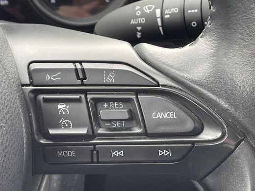 Toyota Yaris 1.5 Hybrid Dynamic **APPLE CARPLAY/ PARKEERCAMERA/ 36 MAANDEN GARANTIE** ActivLease financial lease