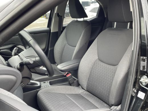 Toyota Yaris 1.5 Hybrid Dynamic **APPLE CARPLAY/ PARKEERCAMERA/ 36 MAANDEN GARANTIE** ActivLease financial lease