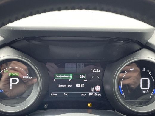 Toyota Yaris 1.5 Hybrid Dynamic **APPLE CARPLAY/ PARKEERCAMERA/ 36 MAANDEN GARANTIE** ActivLease financial lease
