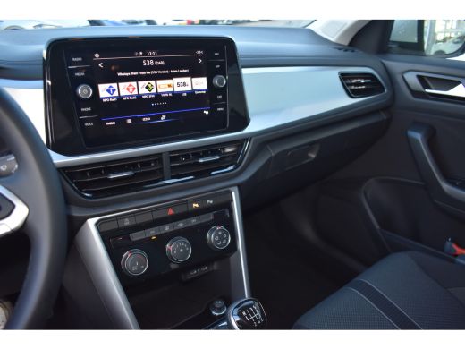 Volkswagen T-Roc Volkswagen 1.0 TSI Life Edition Zijruiten achter en achterruit getint 65% lichtabsorberend ActivLease financial lease