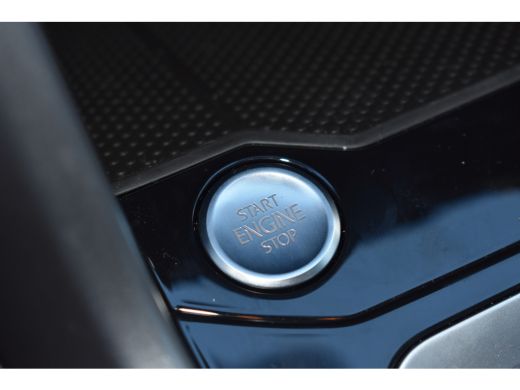 Volkswagen T-Roc Volkswagen 1.0 TSI Life Edition Zijruiten achter en achterruit getint 65% lichtabsorberend ActivLease financial lease