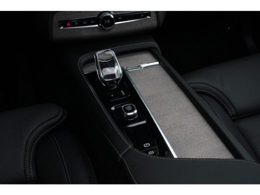 Volvo  XC90 T8 Recharge AWD 455pk Ultimate Dark | Bowers&Wilkins | Luchtvering | Massage | Trekhaak | 360 Cam... ActivLease financial lease