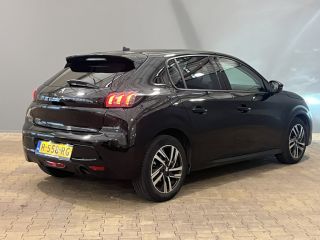 Peugeot 208 1.2 PureTech Allure Pack Peugeot 208 1.2 PureTech Handmatig 208 | Airco | Apple Carplay/Android A...