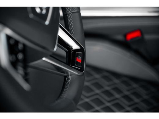 Audi A6 Avant 55 TFSI e quattro Pro Line S Competition | Panoramadak | City + Tour | Supersportstoelen | ... ActivLease financial lease