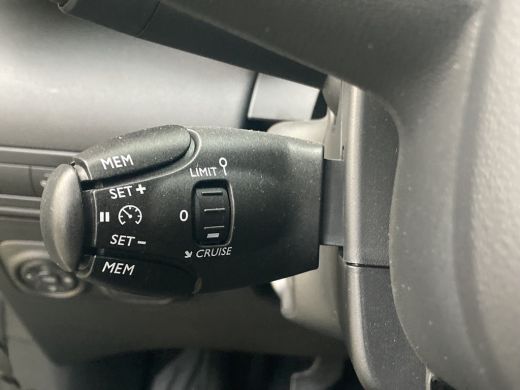 Citroën C3 Aircross 1.2 PureTech Shine Navigatie| Headupdisplay| Camera | parkeer censoren achter\ ActivLease financial lease