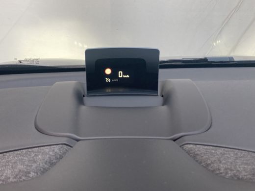 Citroën C3 Aircross 1.2 PureTech Shine Navigatie| Headupdisplay| Camera | parkeer censoren achter\ ActivLease financial lease