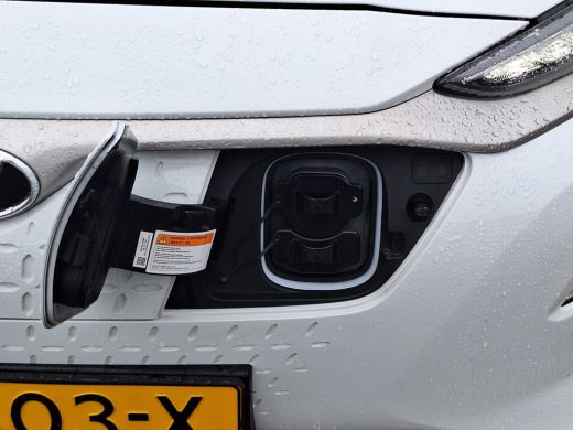 Hyundai KONA EV Fashion 64 kWh | Rijklaarprijs! | WLPT 480km |  Climate Cotrol | Adaptive Cruise Control | 100... ActivLease financial lease