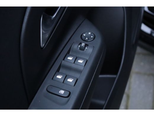 Opel Corsa 1.2 GS | Achteruitrijcamera | Dak in carrosseriekleur | Electronic climate controle ActivLease financial lease