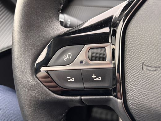 Peugeot 208 Peugeot 1.2 PureTech Allure | Airco (automatisch) | Apple Carplay/Android Auto|telefoonintegratie... ActivLease financial lease