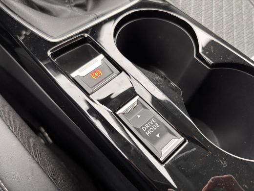 Peugeot 208 Peugeot 1.2 PureTech Allure | Airco (automatisch) | Apple Carplay/Android Auto|telefoonintegratie... ActivLease financial lease