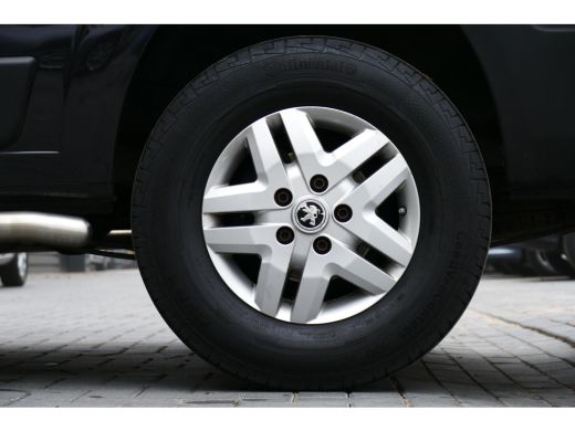 Peugeot Boxer 435 2.2 BLUEHDI 165PK L2H2 PREMIUM / CLIMA / PDC / CAMERA / TREKHAAK / STOELVERWARMING / BLUETOOT... ActivLease financial lease