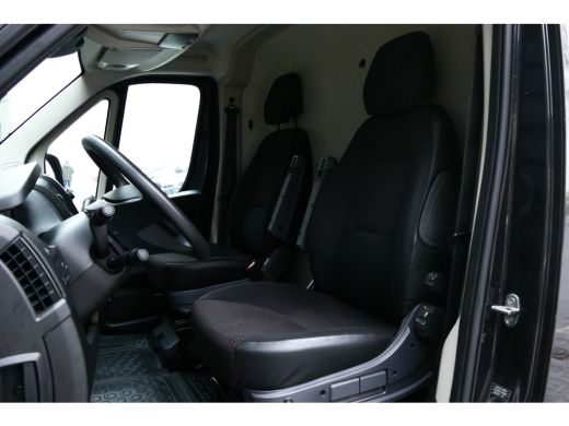 Peugeot Boxer 435 2.2 BLUEHDI 165PK L2H2 PREMIUM / CLIMA / PDC / CAMERA / TREKHAAK / STOELVERWARMING / BLUETOOT... ActivLease financial lease