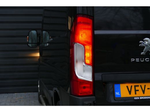 Peugeot Boxer 435 2.2 BLUEHDI 165PK L2H2 PREMIUM / CLIMA / PDC / CAMERA / TREKHAAK / STOELVERWARMING / BLUETOOT... ActivLease financial lease
