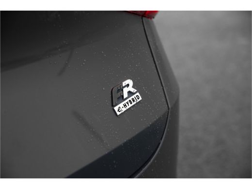 Seat Leon Sportstourer 1.5TSI 204pk e-Hybrid FR PHEV First Edition | 18" | ActivLease financial lease