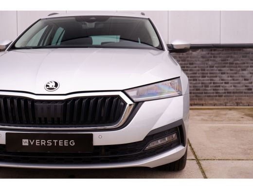Skoda Octavia Combi 1.4 TSI iV PHEV Business Edition | Pano | Navi | LED | Camera | Carplay ActivLease financial lease