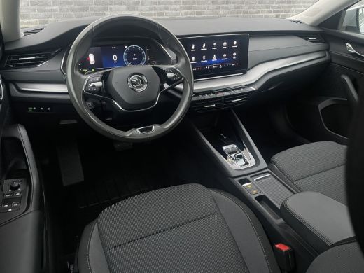 Skoda Octavia Combi 1.4 TSI iV PHEV Business Edition | Pano | Navi | LED | Camera | Carplay ActivLease financial lease