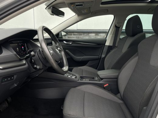 Skoda Octavia Combi 1.4 TSI iV PHEV Business Edition | Pano | Navi | LED | Camera | Carplay ActivLease financial lease