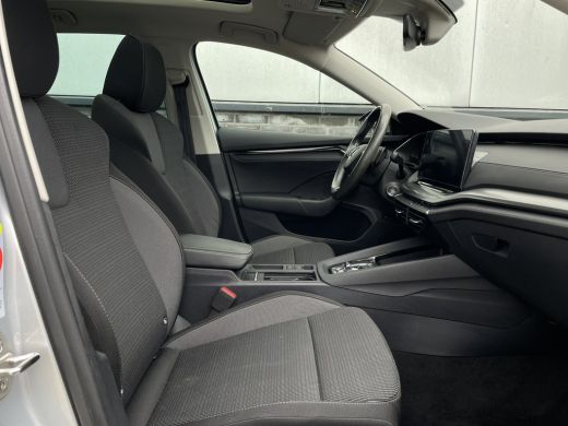 Skoda Octavia Combi 1.4 TSI iV PHEV Business Edition | Pano | Navi | LED | Camera | Carplay ActivLease financial lease