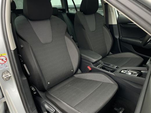 Skoda Octavia Combi 1.4 TSI iV PHEV Business Edition | Pano | Navi | LED | Camera | Carplay ActivLease financial lease