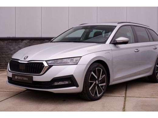 Skoda Octavia Combi 1.4 TSI iV PHEV Business Edition | Pano | Navi | LED | Camera | Carplay ActivLease financial lease