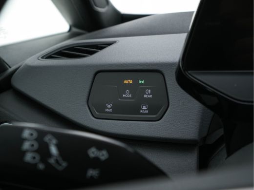 Volkswagen ID.3 Pro 58 kWh [ 3-Fase ] Aut. *FULL-LED | NAVI-FULLMAP | DIGI-COCKPIT | AMBIENT-LIGHT | COMFORT-SEAT... ActivLease financial lease