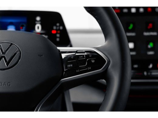 Volkswagen ID.5 Pro Business 77 kWh | Zwart Dak | 21" Narvik | Assist Plus | Comfort Plus | **DEMO** ActivLease financial lease