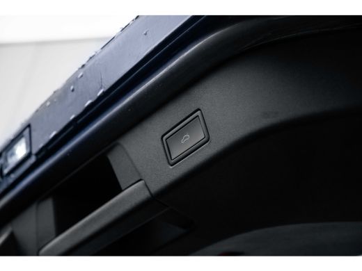 Volkswagen ID.5 Pro Business 77 kWh | Zwart Dak | 21" Narvik | Assist Plus | Comfort Plus | **DEMO** ActivLease financial lease