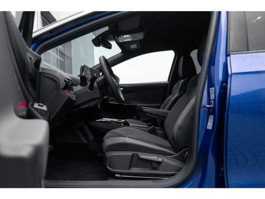 Volkswagen ID.5 Pro Business 77 kWh | Zwart Dak | 21" Narvik | Assist Plus | Comfort Plus | **DEMO** ActivLease financial lease
