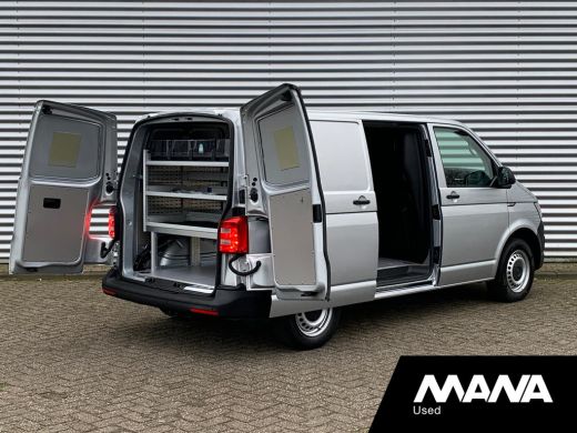 Volkswagen Transporter 2.0TDI L1H1 150pk Automaat Highline Leder Airco Sensoren Cruise CarPlay Navi Sortimo-Inrichting V... ActivLease financial lease