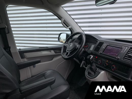 Volkswagen Transporter 2.0TDI L1H1 150pk Automaat Highline Leder Airco Sensoren Cruise CarPlay Navi Sortimo-Inrichting V... ActivLease financial lease