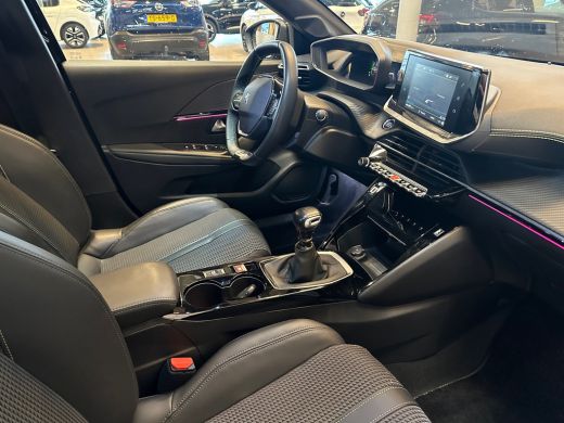 Peugeot 208 Peugeot 1.2 PureTech GT ActivLease financial lease