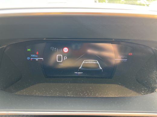 Peugeot 208 1.2 Hybrid 100 e-DCS6 GT | Navi | Cruise | Clima | Camera V+A | Parkeersensoren V+A | Alcantara |... ActivLease financial lease