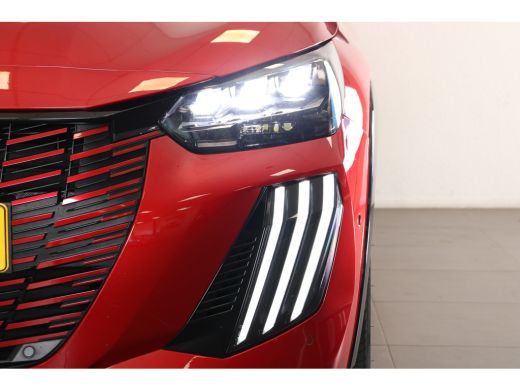 Peugeot 208 1.2 Hybrid 100 e-DCS6 GT | Navi | Cruise | Clima | Camera V+A | Parkeersensoren V+A | Alcantara |... ActivLease financial lease