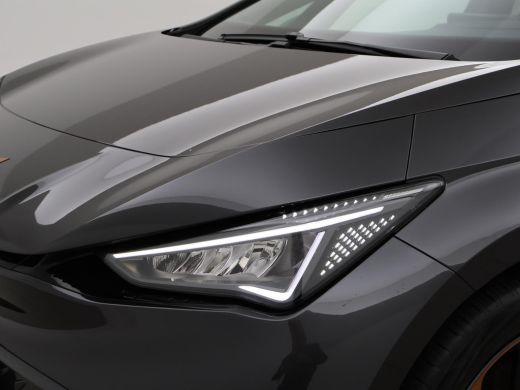 Seat Born ADRENALINE ONE 62 kWh 204 PK *12% BIJTELLING* + 19 INCH | ADAPTIVE CRUISE | SFEERVERLICHTING ActivLease financial lease
