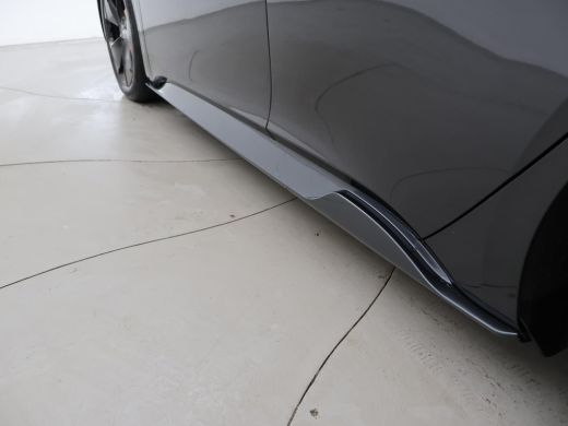 Seat Born ADRENALINE ONE 62 kWh 204 PK *12% BIJTELLING* + 19 INCH | ADAPTIVE CRUISE | SFEERVERLICHTING ActivLease financial lease